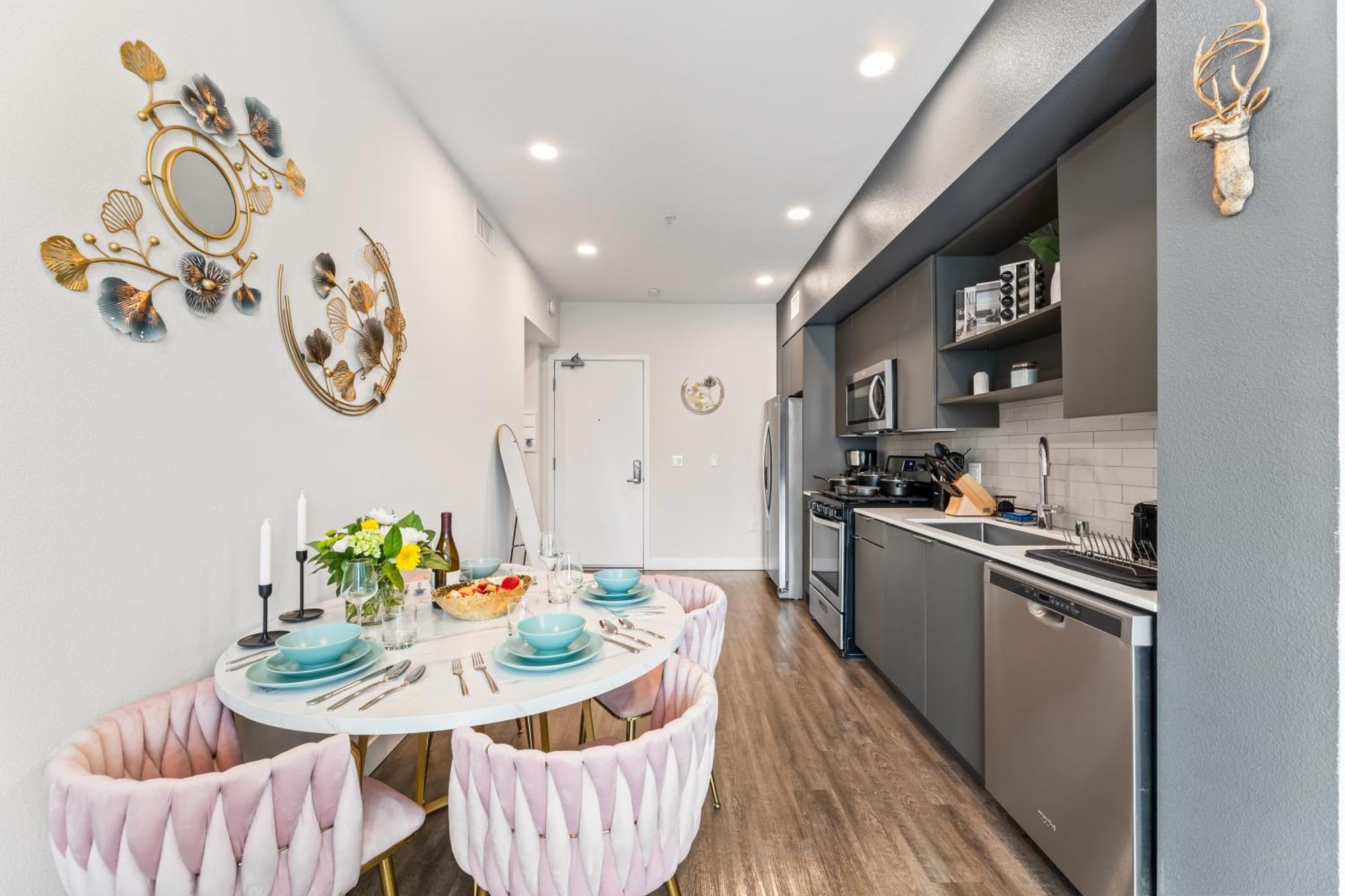 Serenity 2bd Haven In Hollywood!free Parking & Pool! * Los Angeles